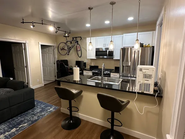 2413 Vine St Unit 1, Cincinnati, OH 45219