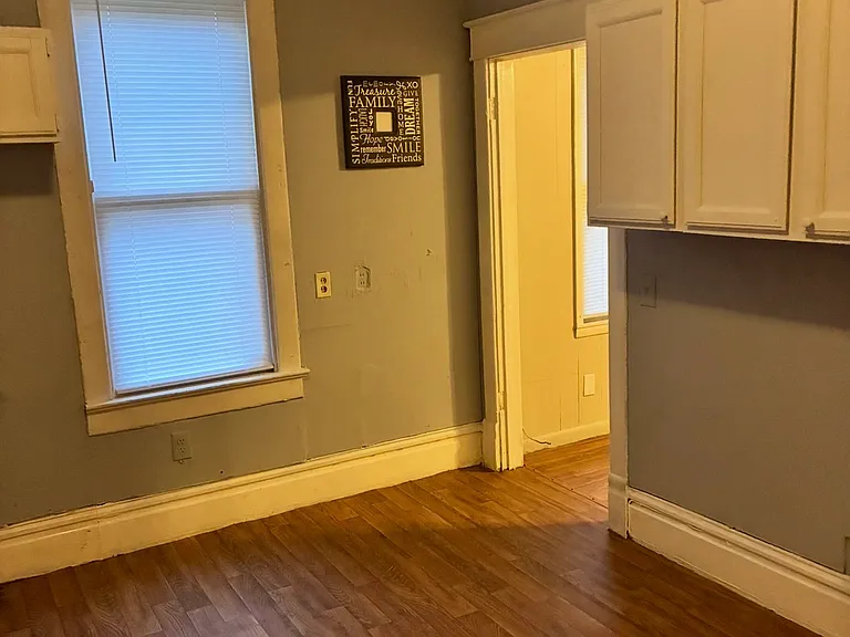 213 N Webster St — Photo 5