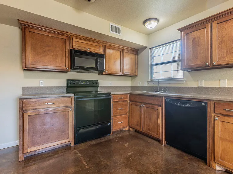 109 Meadow Park Cir — Photo 6