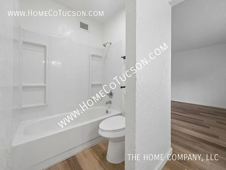 5123 Paseo Las Palmas — Photo 16