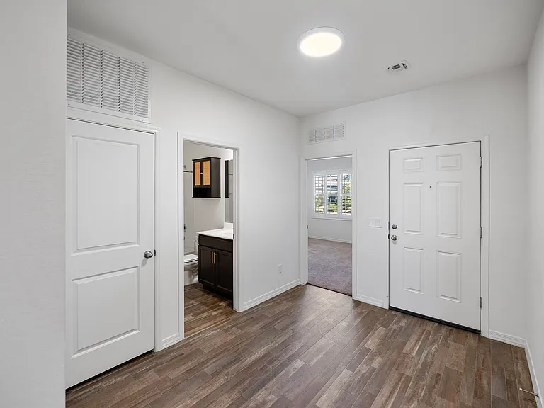 4590 W Foldwing Dr — Photo 7