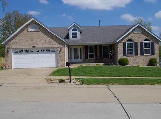 1950 Red Clover Dr, Florissant, MO 63031