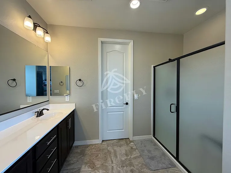 6802 N 86th Ln — Photo 21