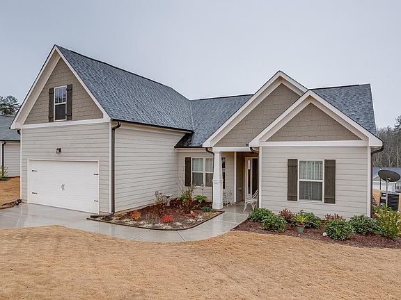 2nd image of 106 Kestrel Ct E