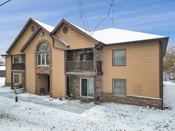 601 Bakertown Drive, Sullivan, WI 53178