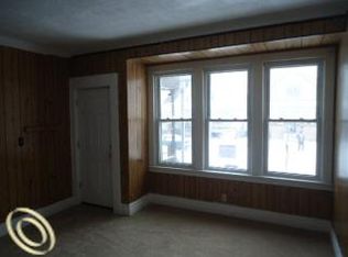 221 Fairmont St, River Rouge, MI 48218