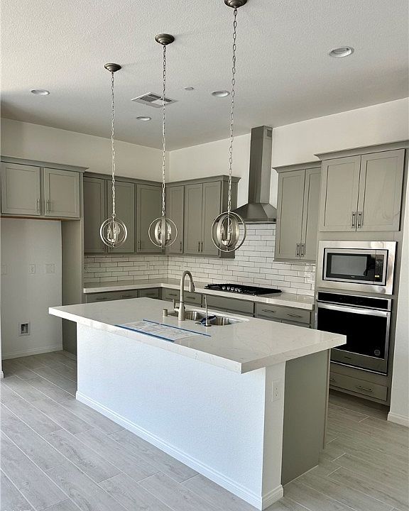 2nd image of 119 Ibiza Lake Dr