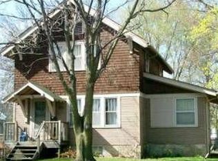 825 7th St, Ames, IA 50010
