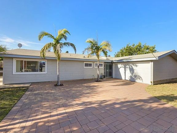 2nd image of 3004 Altadena Ave