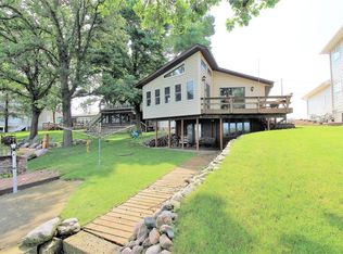 6297 Twin Lakes Rd, Manson, IA 50563
