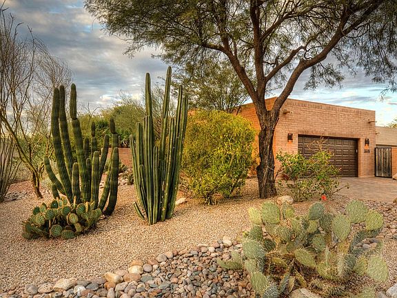 2nd image of 5570 E Paseo Bueno