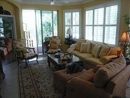 5th image of 4883 Hampshire Ct #107