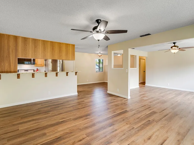 8338 Willow Tree Way — Photo 17