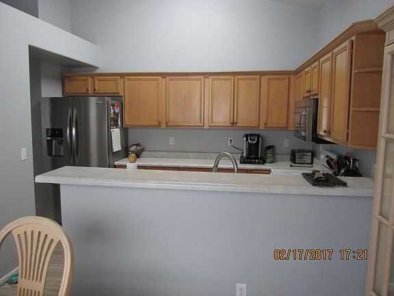 4th image of 914 N Swan Dr