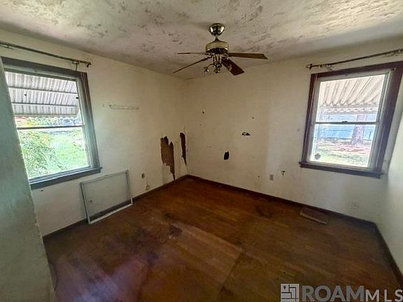 4th image of 8373 Ferry Rd