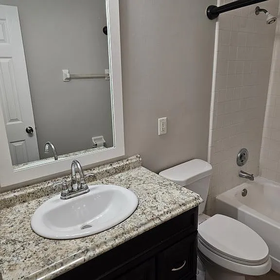 2205 Conway Dr #200 — Photo 4