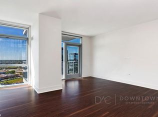 1945 N Halsted St, Chicago, IL 60614