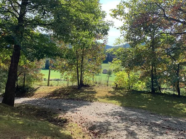 805 Bethabara Rd, Hayesville, NC 28904