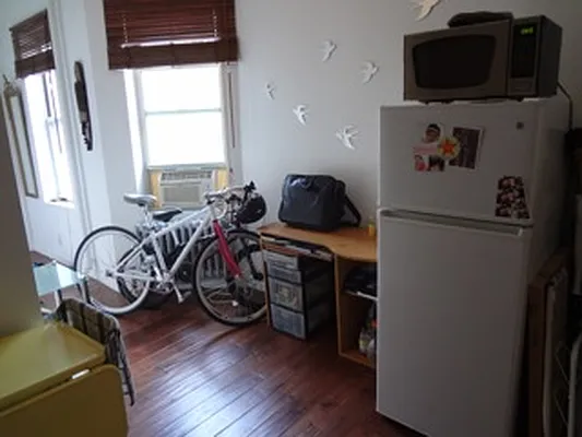 Rented by City Heights Realty | media 32