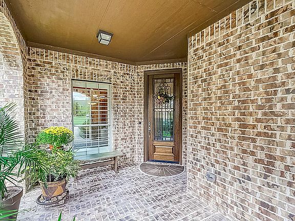 3rd image of 12210 Edgewood Haven Dr