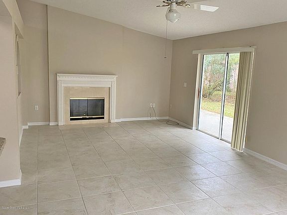 4th image of 2470 Alicia Ln