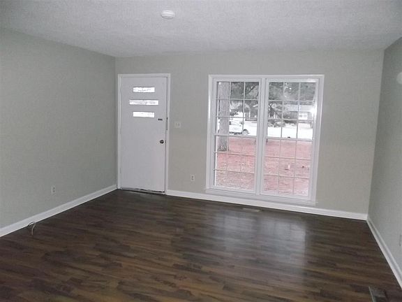 5th image of 511 Lakewood Dr