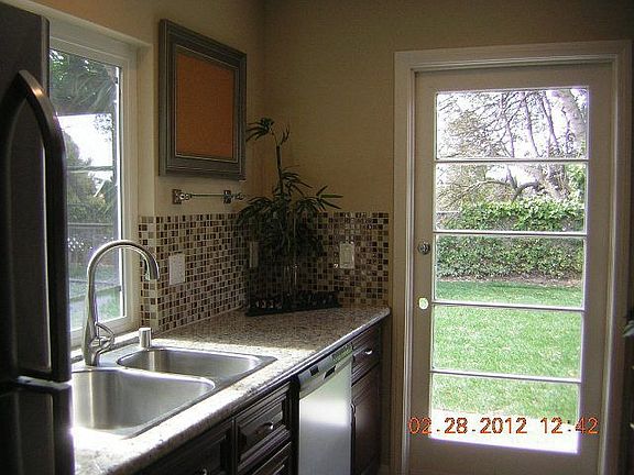 3rd image of 13110 Calle De Las Rosas