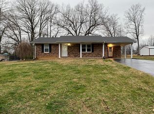 156 Springwood Dr, Greensburg, KY 42743