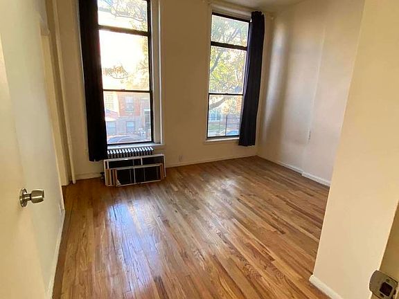 4th image of 42 Woodhull St #2A