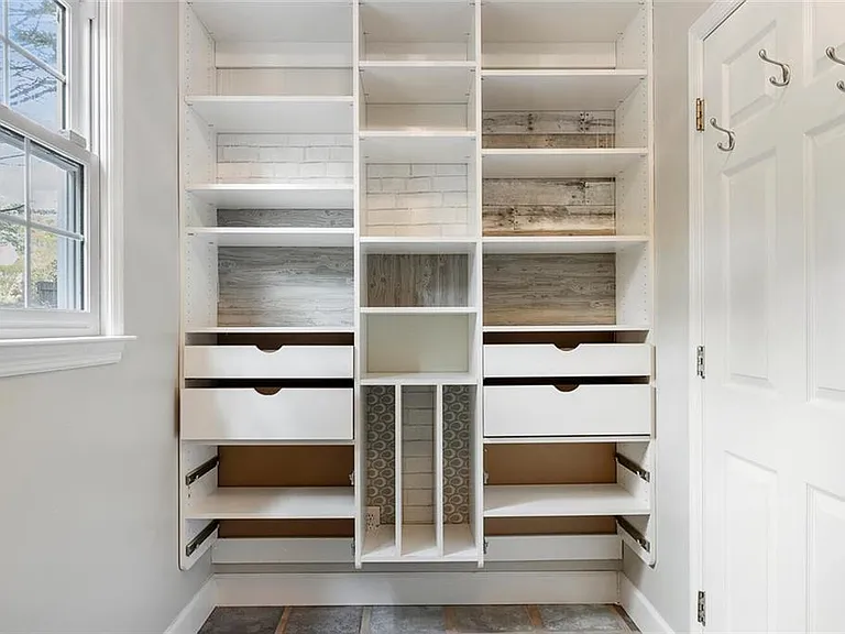 111 Planterra Way — Photo 15
