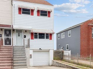 160 Stephens Ave, Bronx, NY 10473