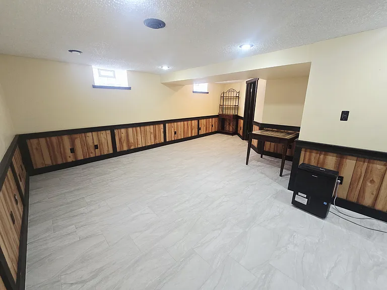 8145 S White Oak Dr — Photo 30