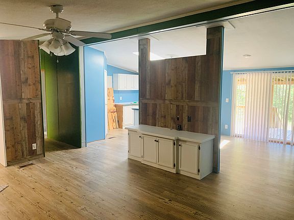 5th image of 23892 Farm Road 2085