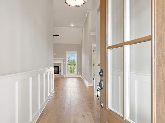 3rd image of 512 Brookridge Ln #32