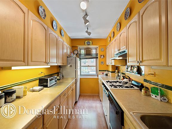 2nd image of 70 E 10th St APT 3P
