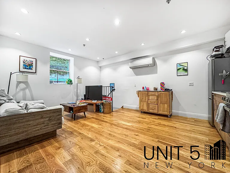 345 Eldert St #123 — Photo 2