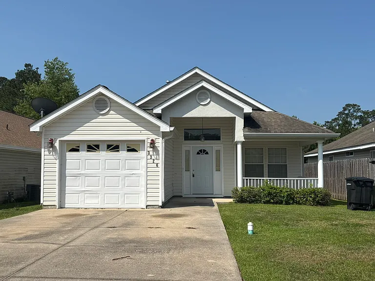 3326 Golden Rain Dr — Photo 1