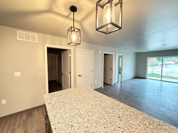 223 S Division St #10