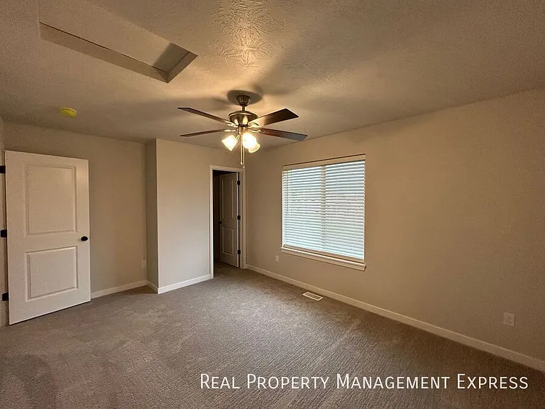 9652 W Tunis Dr — Photo 10