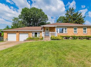 1034 Rainbow Dr, Saint Louis, MO