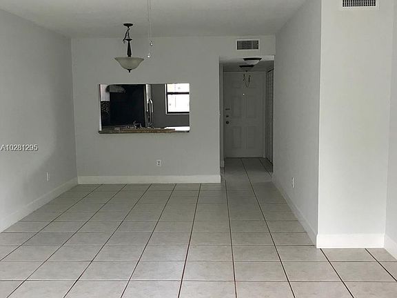 3rd image of 10354 NW 11th St #103