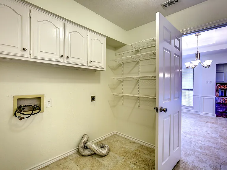 6612 Crestland Ave — Photo 13