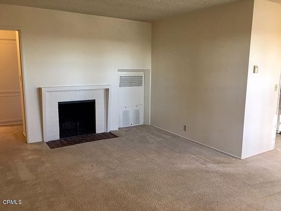 3rd image of 232 Mockingbird Ln APT 4