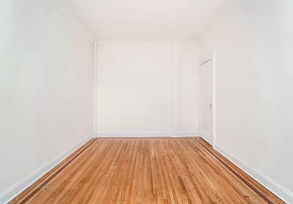 5th image of 22-05 37th St #2BB