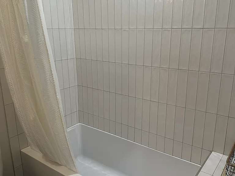4939 N Damen Ave #201 — Photo 6