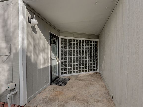 5th image of 2770 S Elmira St Unit 44