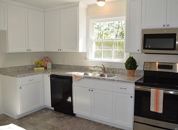 2nd image of 4203 Lee Dr