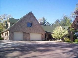 8544 Stagecoach Rd, Cross Plains, WI 53528