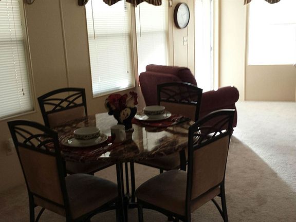 5th image of 826 Egret Ln