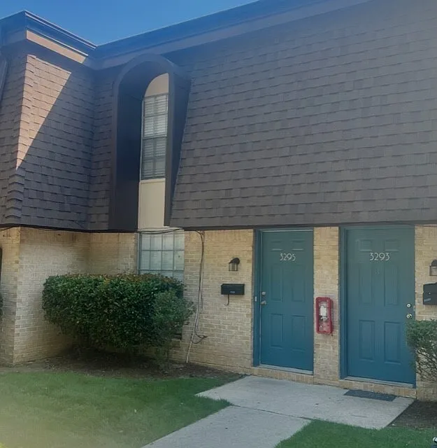 Heights of Hoover - 3293 — Photo 3